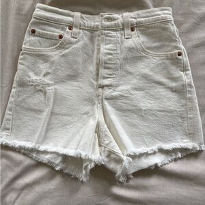 Levi’s Women's White Denim Shorts - NWOT